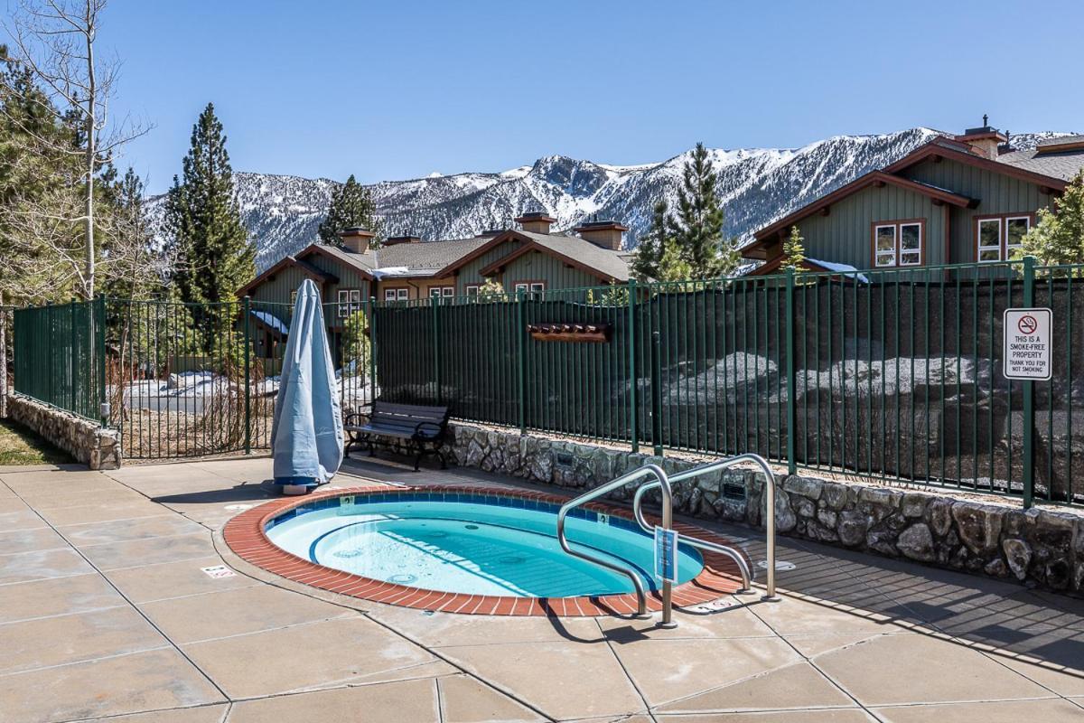 Ski In Ski Out Juniper Springs Lodge #351 Luxury Slope-Side 2 Bedrm 2 Bath End Unit! Mammoth Lakes Exterior foto